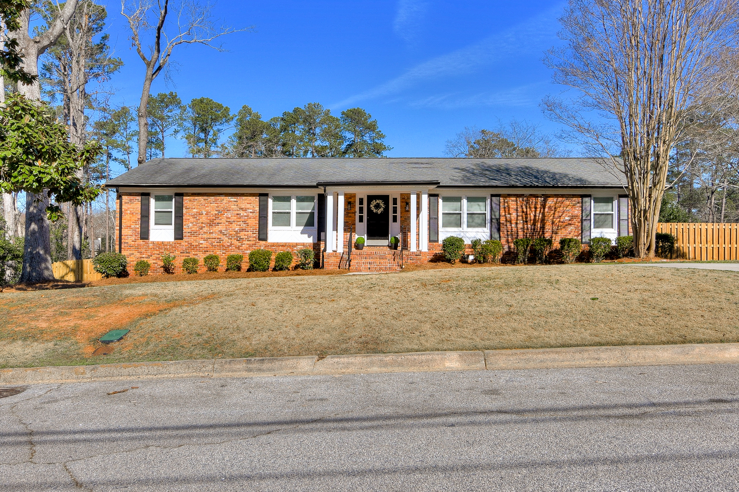 407 Sheffield Circle